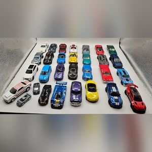 SALE * SALE 28 Loose Hot Wheels: Various Makes and Models